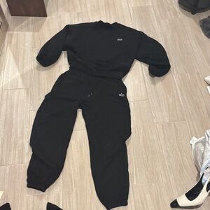 ALO Yoga Black Lounge Set